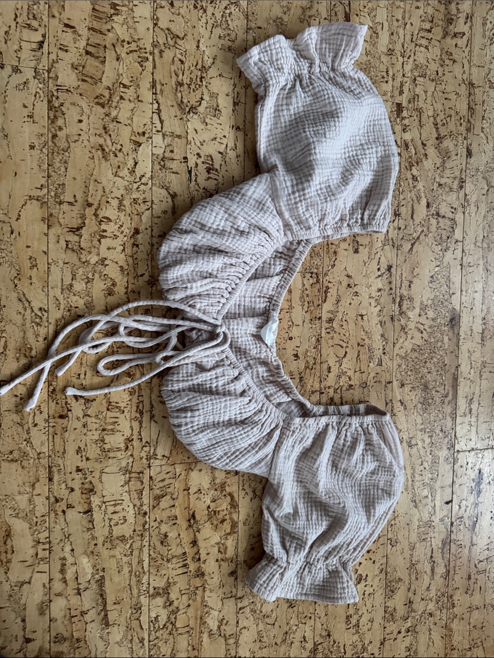 Light cream/tan lightweight crop top